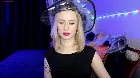 Snapshot of beauty_sashaxx chatting on October 2025 06:20:01 PM beauty Sasha online show from October 2025 06:20:01 PM