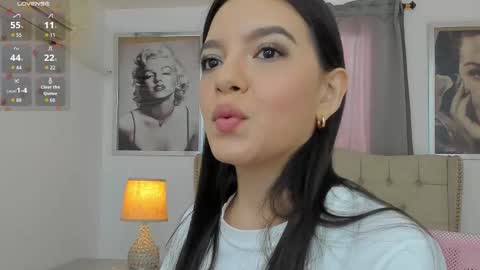 Ariana Reyes online show from October 2025 12:15:01 PM