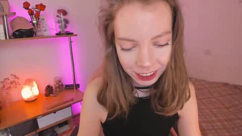 Eliise online show from March 2025 09:13:01 AM