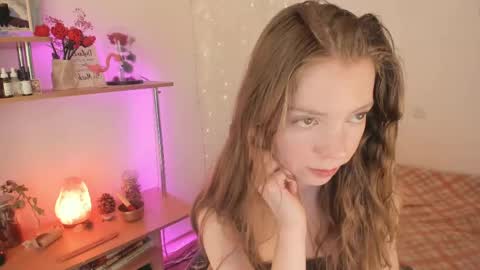 Snapshot of beautyeliise chatting on April 2026 08:09:02 AM Eliise online show from April 2026 08:09:02 AM