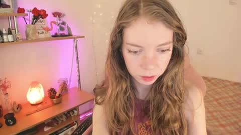 Snapshot of beautyeliise chatting on June 2026 08:04:01 AM Eliise online show from June 2026 08:04:01 AM