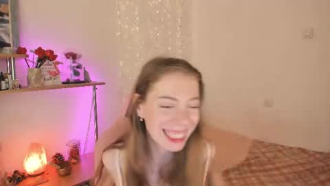 Snapshot of beautyeliise chatting on June 2026 08:20:01 AM Eliise online show from June 2026 08:20:01 AM