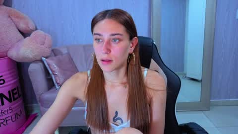 Snapshot of beba_fox_a chatting on April 2026 03:07:02 AM beba_fox_a online show from April 2026 03:07:02 AM