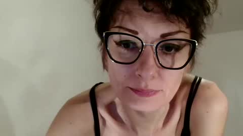 Snapshot of bebacksooon chatting on March 2026 09:21:02 PM Raluca online show from March 2026 09:21:02 PM