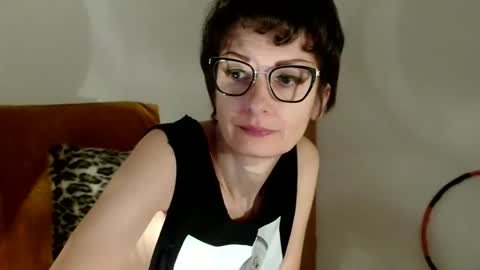 Snapshot of bebacksooon chatting on March 2026 07:58:02 PM Raluca online show from March 2026 07:58:02 PM