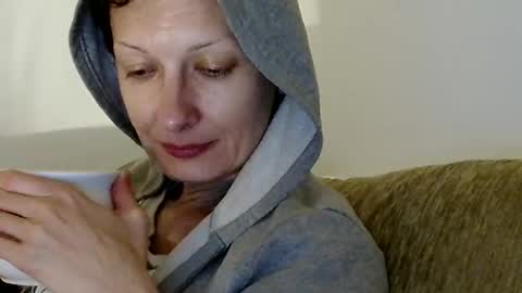 Snapshot of bebacksooon chatting on April 2026 08:50:01 PM Raluca online show from April 2026 08:50:01 PM