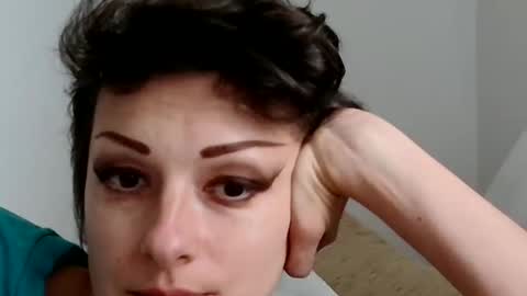 Snapshot of bebacksooon chatting on April 2026 04:01:02 PM Raluca online show from April 2026 04:01:02 PM