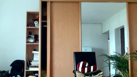 Raluca online show from July 2026 10:12:02 AM