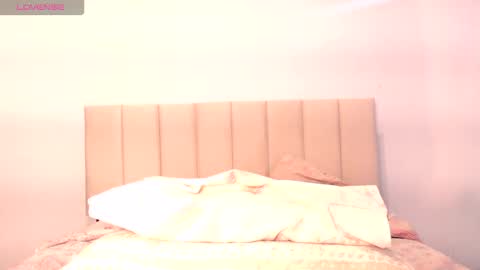 Jennifer online show from December 2024 05:31:02 AM