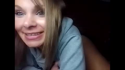 Snapshot of becky2994 chatting on December 2024 06:52:01 AM BECKY BOO online show from December 2024 06:52:01 AM