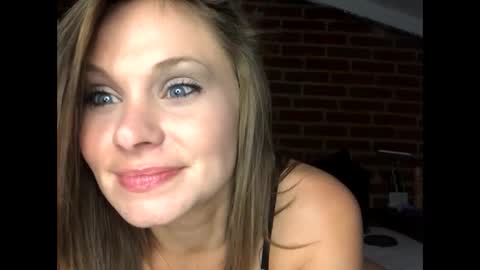 Snapshot of becky2994 chatting on December 2024 04:33:01 AM BECKY BOO online show from December 2024 04:33:01 AM