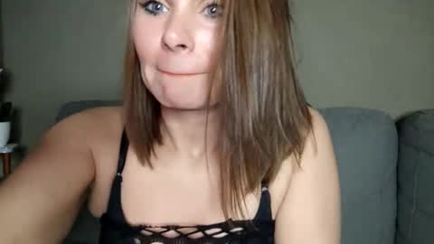 Snapshot of becky2994 chatting on May 2026 05:12:01 AM BECKY BOO online show from May 2026 05:12:01 AM
