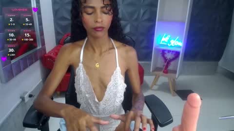 becky_lynch_102 online show from February 2026 05:45:02 PM