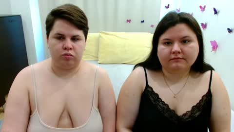BeckyAndEllen online show from October 2025 08:42:02 AM