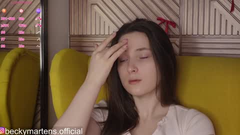 Snapshot of beckymartens chatting on March 2026 04:07:02 AM BeckyMartens come join me on while im offline here online show from March 2026 04:07:02 AM