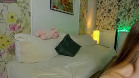 Alex  Sophia online show from May 2026 08:28:01 PM