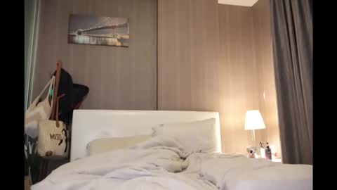 bee_thai online show from April 2026 09:39:33 PM