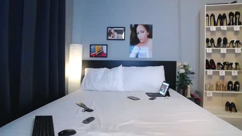 Bee if you ever see the girl who can take 12 inch all the way inside the ass try me online show from November 2025 01:33:02 AM