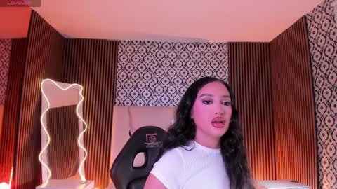 BELLA online show from April 2026 12:32:02 PM