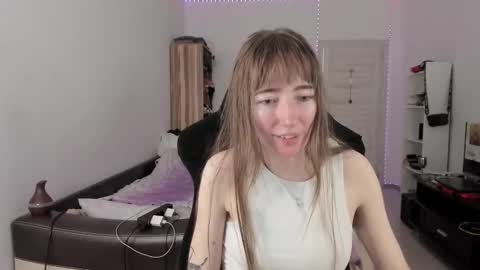 Lisa online show from September 2025 12:16:01 PM