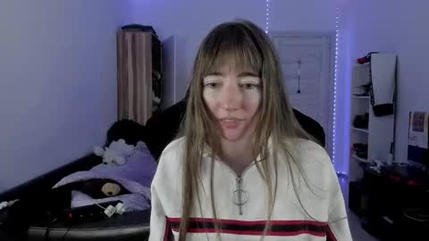 Lisa online show from September 2025 05:27:01 PM