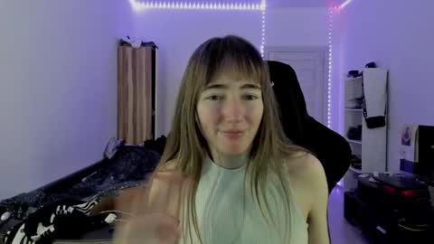 Lisa online show from October 2025 06:08:02 PM