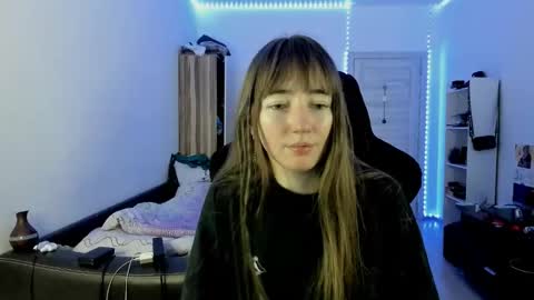 Lisa online show from November 2025 02:51:02 PM