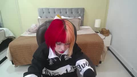 Bela online show from December 2025 12:44:02 PM