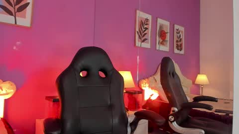 Bela  online show from November 2025 03:47:02 PM