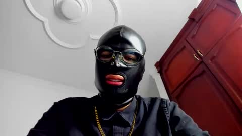 Snapshot of belialcrow666 chatting on November 2025 07:58:01 PM belialcrow666 online show from November 2025 07:58:01 PM