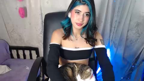 modelo independiente online show from December 2024 01:03:01 AM