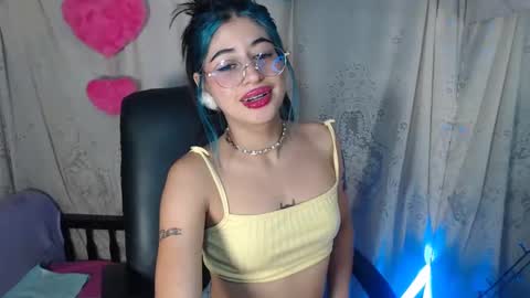 modelo independiente online show from December 2024 01:25:01 AM