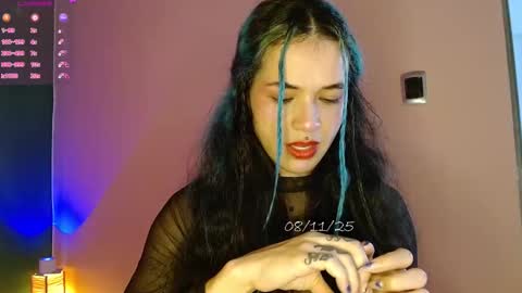   online show from November 2025 05:12:01 PM