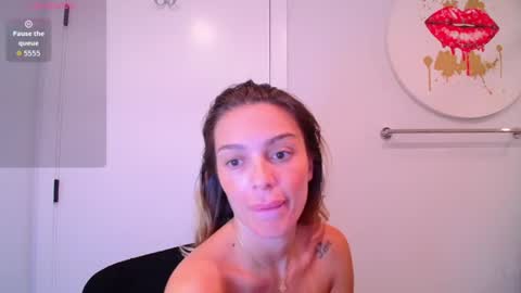 Snapshot of bell_kim chatting on June 2026 01:19:01 AM Bell kim online show from June 2026 01:19:01 AM