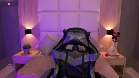 Snapshot of bella1207 chatting on September 2025 07:24:02 PM Bella cam online show from September 2025 07:24:02 PM