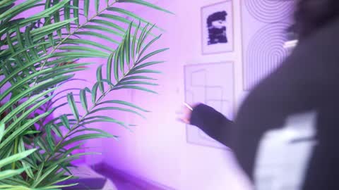 Snapshot of bella__donne chatting on April 2026 11:44:02 AM online show from April 2026 11:44:02 AM