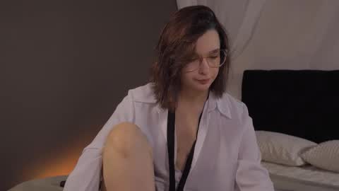  lita  online show from October 2025 08:25:01 PM