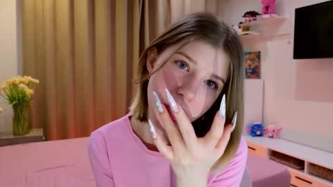 Bella online show from February 2026 10:00:02 PM