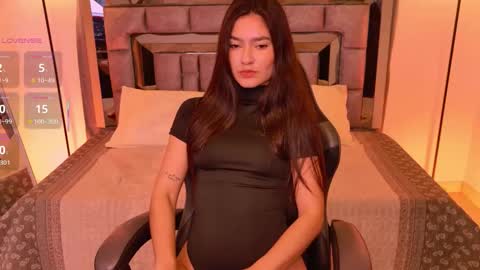 Snapshot of bella_clark2 chatting on February 2026 02:09:01 PM Bella online show from February 2026 02:09:01 PM