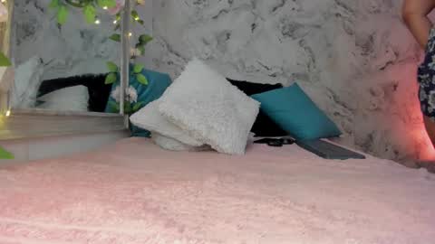 Snapshot of bella_desi chatting on January 2026 01:49:01 PM Dessi online show from January 2026 01:49:01 PM