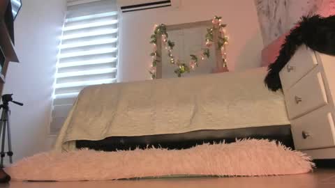 Snapshot of bella_desi chatting on March 2026 01:16:02 PM Dessi online show from March 2026 01:16:02 PM