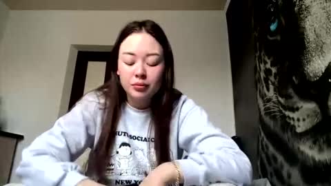 Snapshot of bella_dolletares chatting on March 2026 01:53:01 AM Hanna here Welcome online show from March 2026 01:53:01 AM