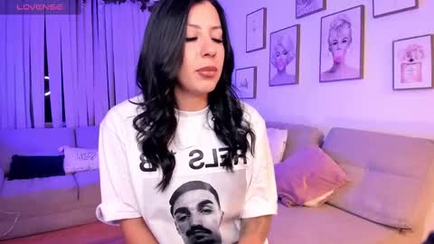 Snapshot of bella_es chatting on September 2025 04:22:01 AM Onlyfans isa bella 23 online show from September 2025 04:22:01 AM