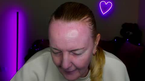 Bella online show from April 2026 11:25:02 AM