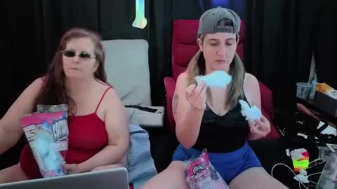 Snapshot of bella_james_1988 chatting on October 2025 04:08:01 PM Bella James online show from October 2025 04:08:01 PM