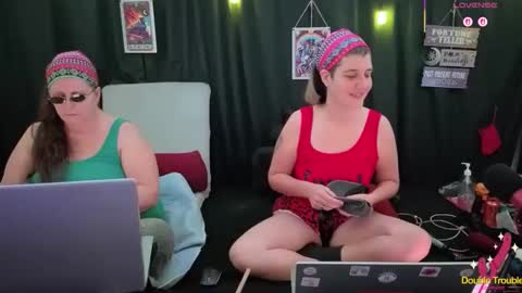 Snapshot of bella_james_1988 chatting on November 2025 05:36:02 PM Bella James online show from November 2025 05:36:02 PM