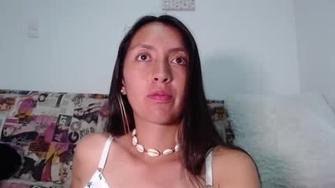 Bella Marlowe online show from September 2025 05:23:01 PM