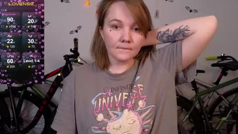 Bella online show from October 2025 02:59:01 AM