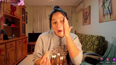 Snapshot of bella_pocahontas3 chatting on January 2025 05:31:01 AM bella_pocahontas3 online show from January 2025 05:31:01 AM