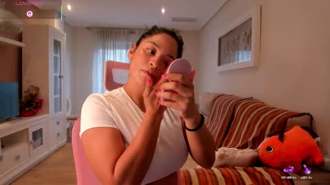 Snapshot of bella_pocahontas3 chatting on September 2025 04:23:01 PM bella_pocahontas3 online show from September 2025 04:23:01 PM